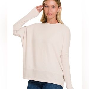 🎀🎀Cozy soft sweater with exposed hems🎀🎀